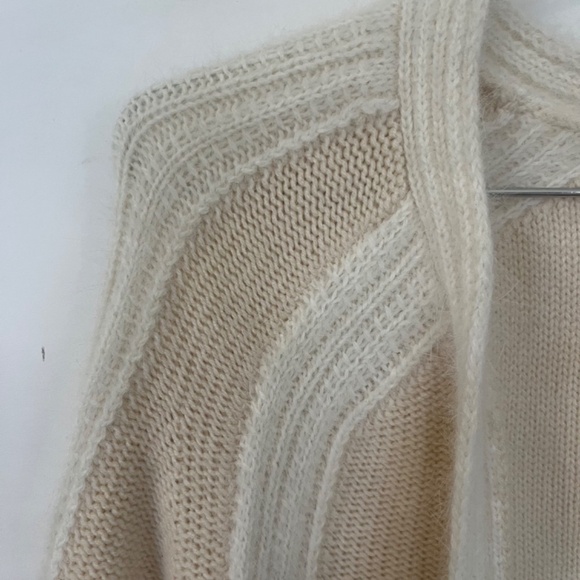 Elie Tahari Beige Knit Cardigan Sweater Size (Small) Open Front (No closure) - Picture 7 of 8